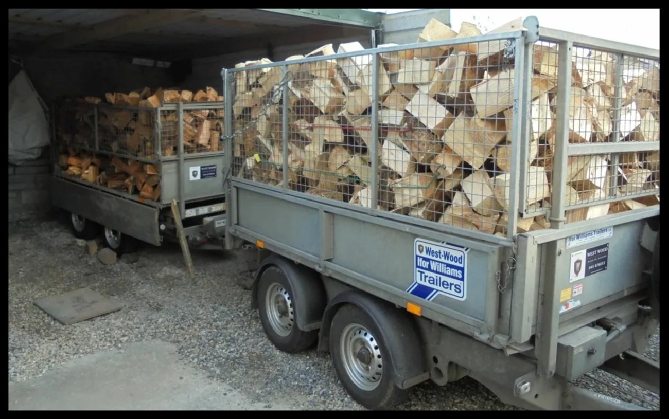 Air dried firewood in Bettystown, Laytown, Mornington, and Duleek is delivered by Logman Firewood