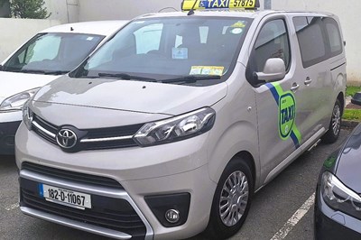 Bettystown and Laytown minibus hire services -